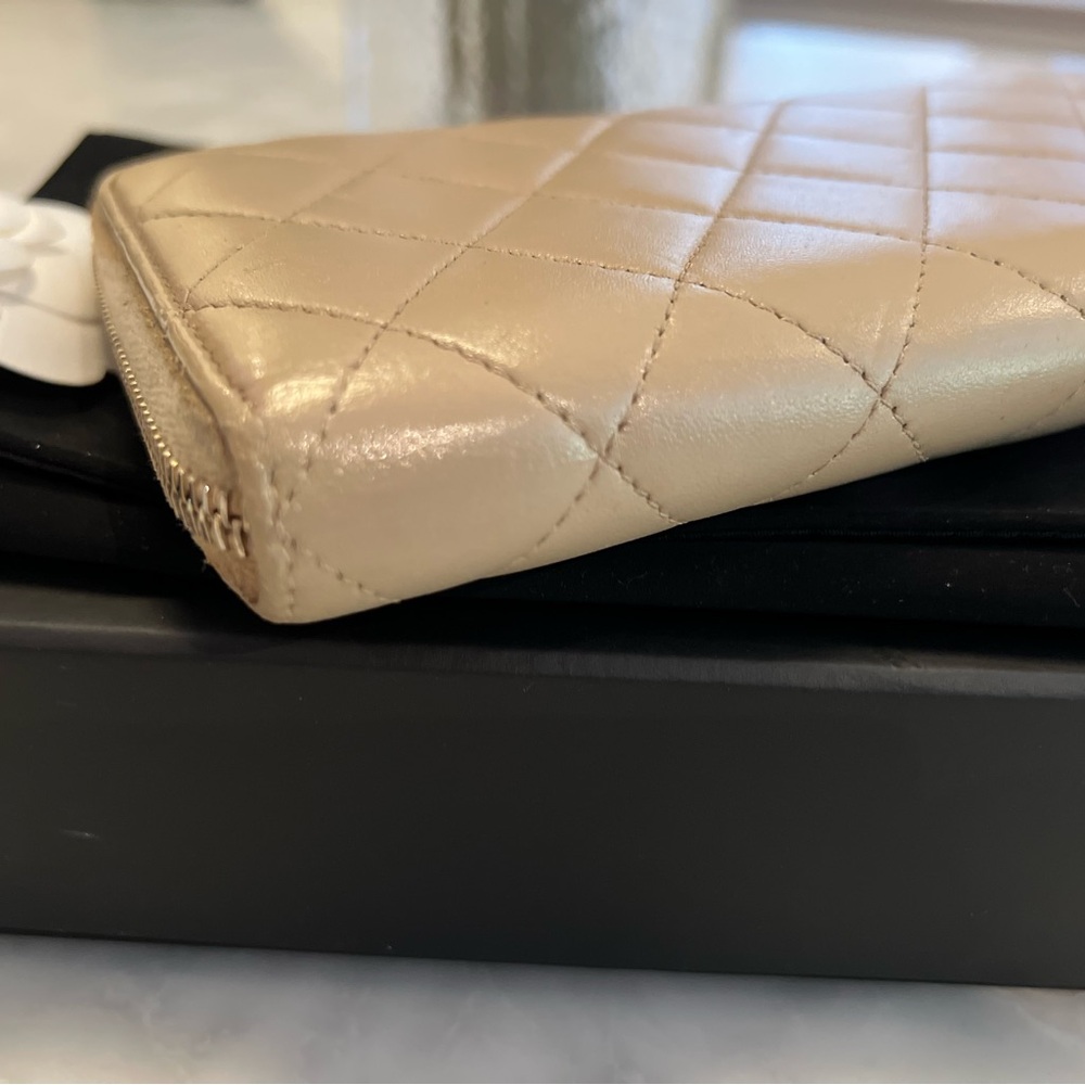 CHANEL Matelasse Quilted Long Zip Around Wallet Wristlet - Picture 7 of 15